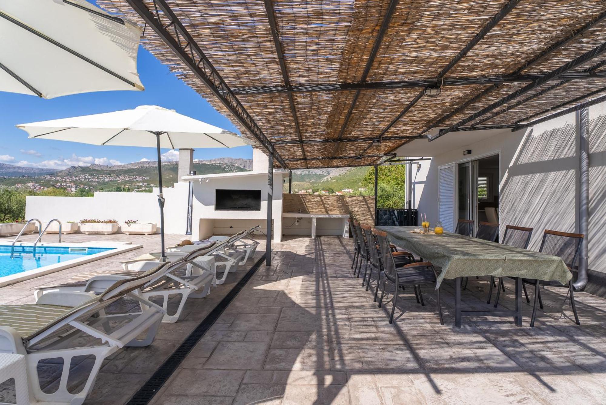 Modern With Private Pool Near Split Holiday home